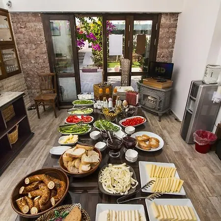 Second Spring Guest house Cesme