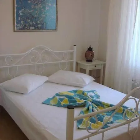 Second Spring Guest house Cesme
